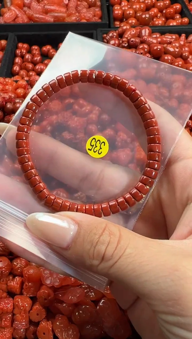 颈饰未镶嵌南红玛瑙1