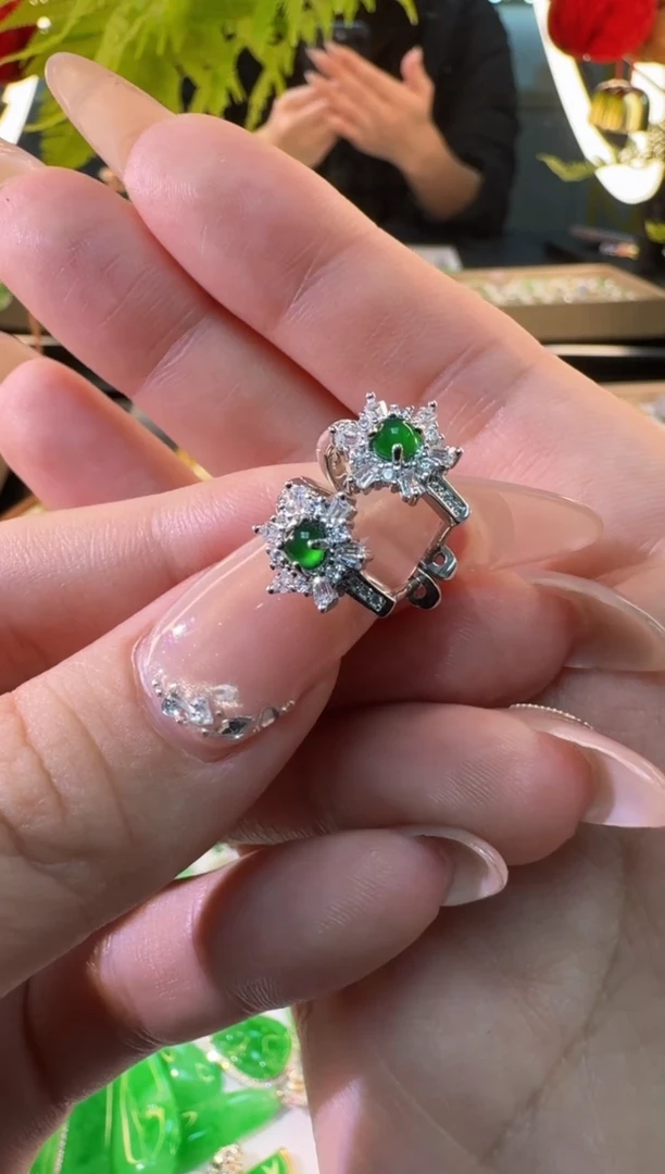 【闪购商品】翡翠耳饰银S925镶嵌缅甸翡翠A货耳饰