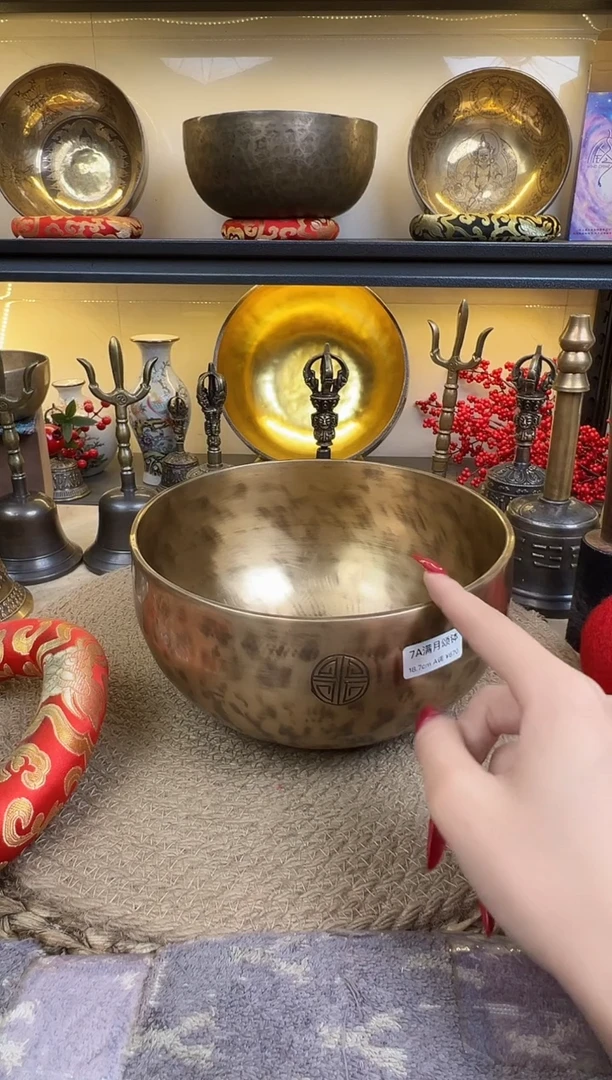 雯*7A 满月