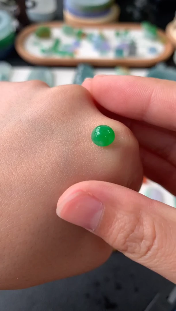 定制翡翠未镶嵌翡翠