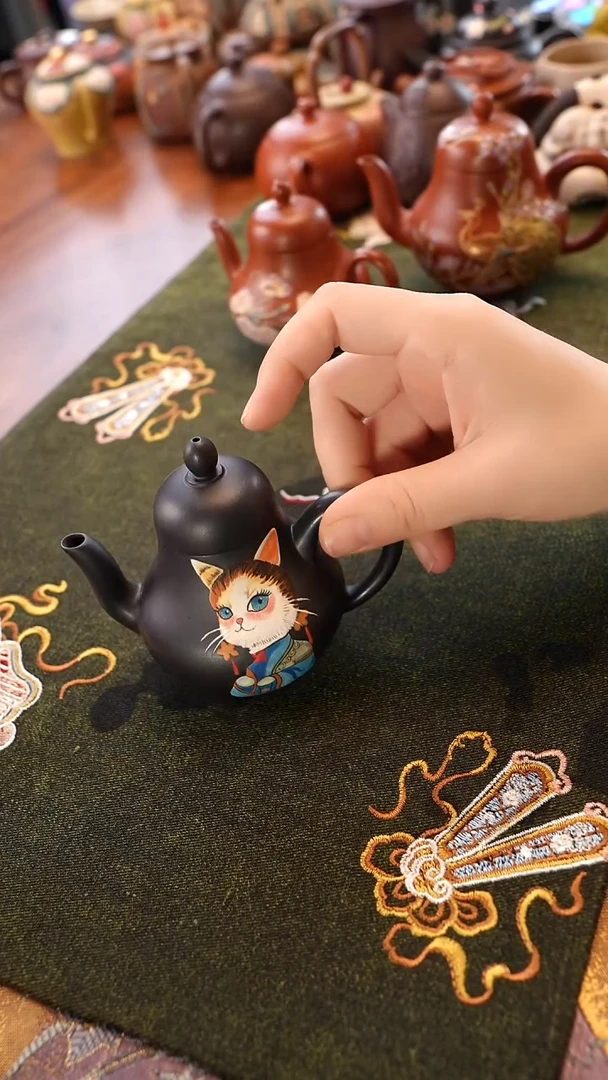 茶壶紫砂甄嬛猫思婷