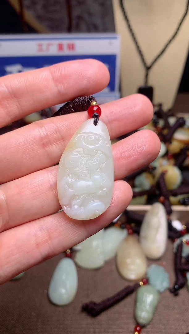 【闪购商品】和田玉颈饰未镶嵌1