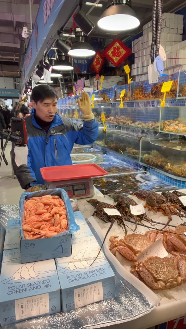 中国大陆大****部帝王蟹，龙虾，三文鱼，海胆
