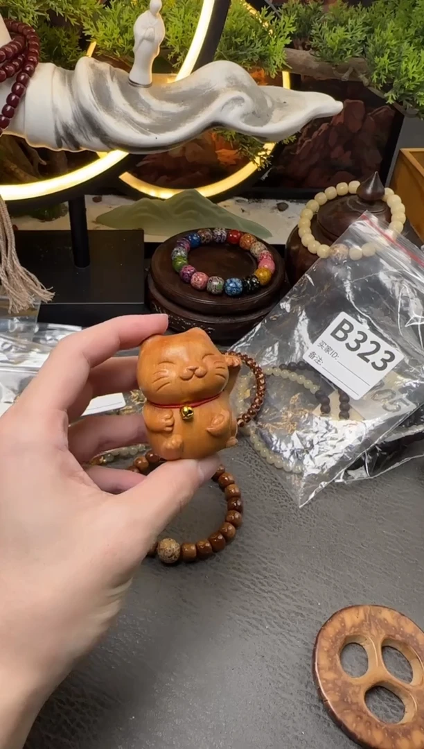 破布木（黄金檀）把件黄金檀猫猫手把件
