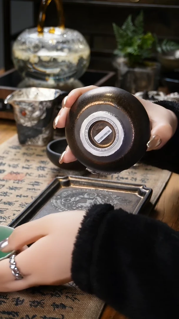【闪购商品】福器艺术定制银蛇黑陶主人杯