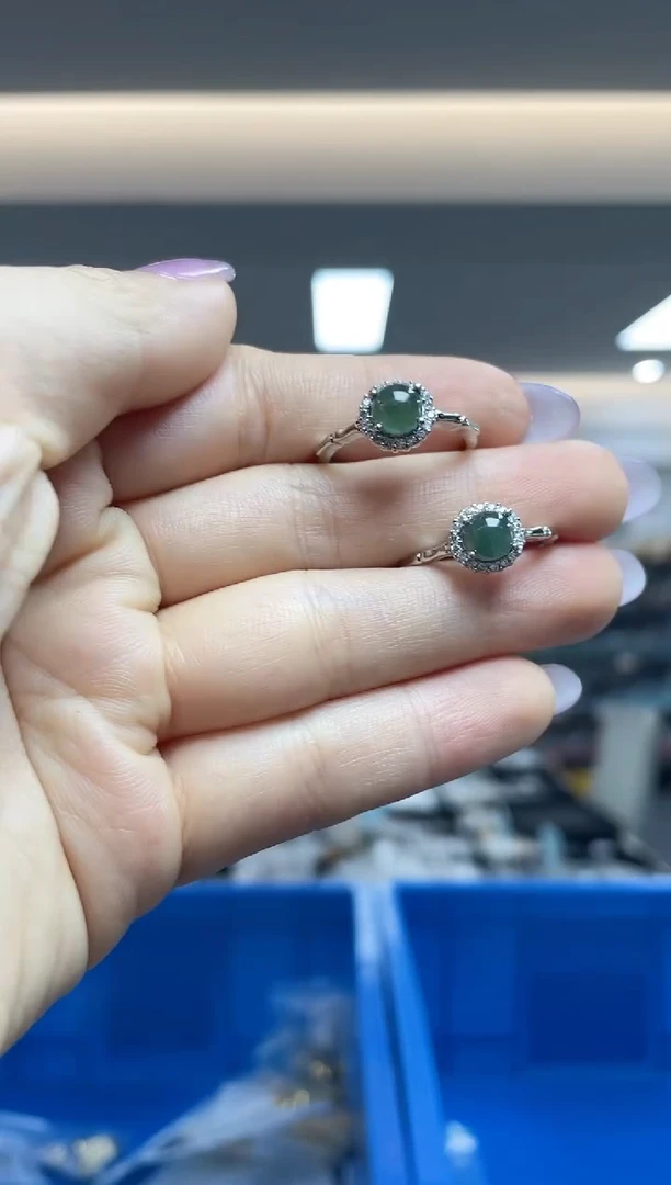 翡翠戒指未镶嵌（多样性发一件）