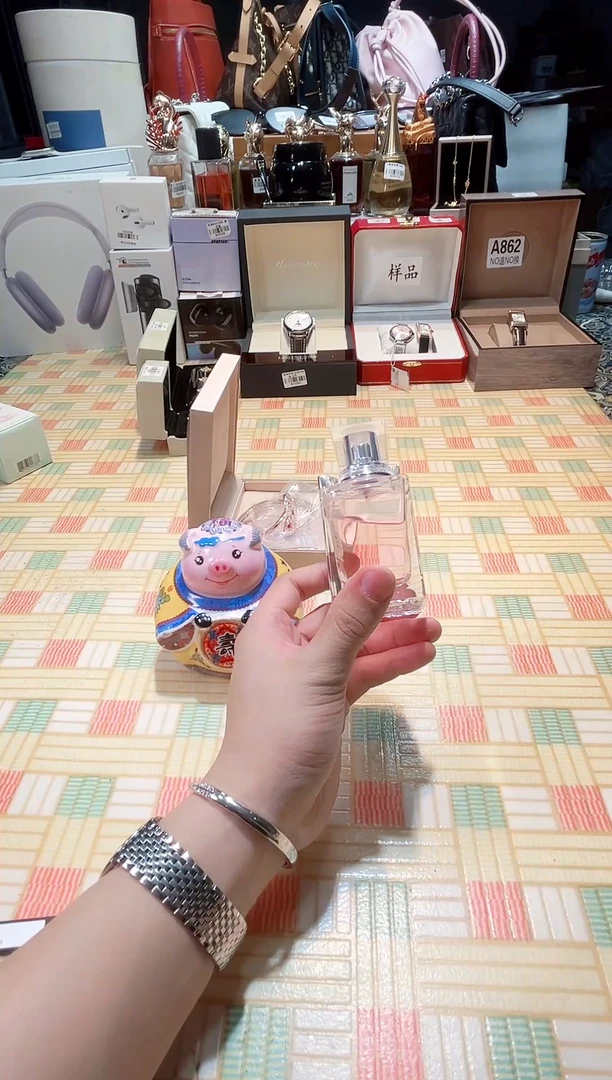 瓷片瓷器 库房到期 全部地板价@@1