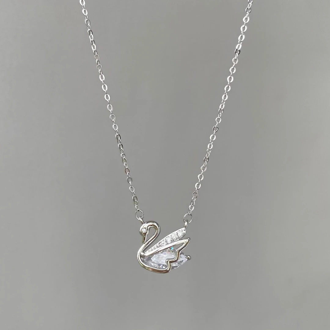 柯柒 钛钢项链 满钻小天鹅项链女轻奢小众设计感百搭高级锁骨链