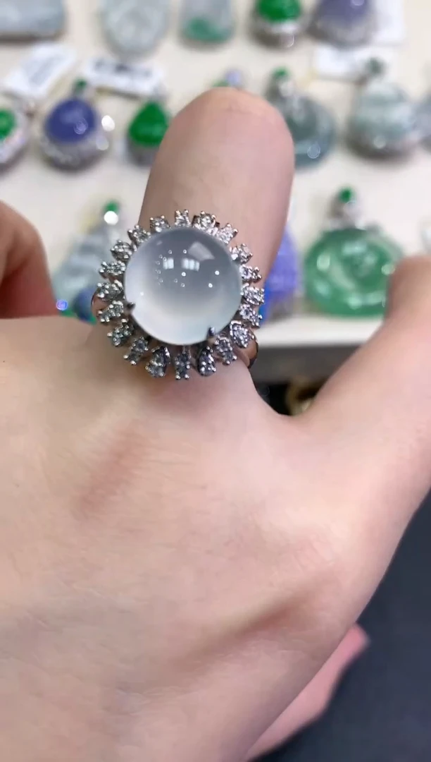 【闪购商品】翡翠戒指18K金镶嵌B116