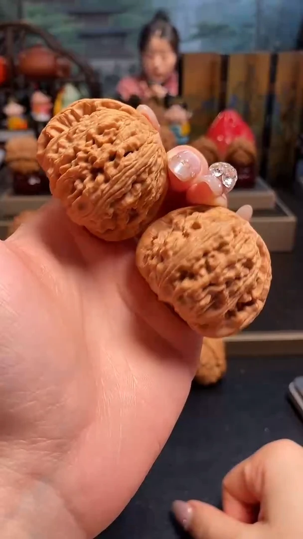 【闪购商品】文玩核桃吊坠D591白狮子45
