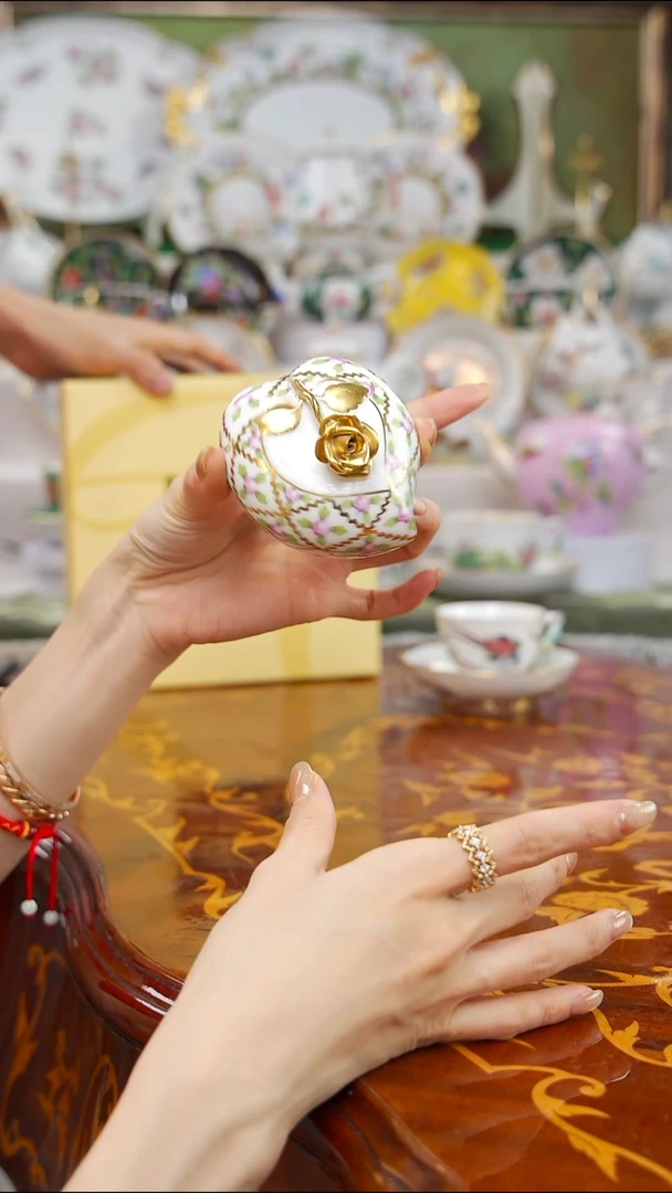 瓷米多家中古瓷器如图所示80