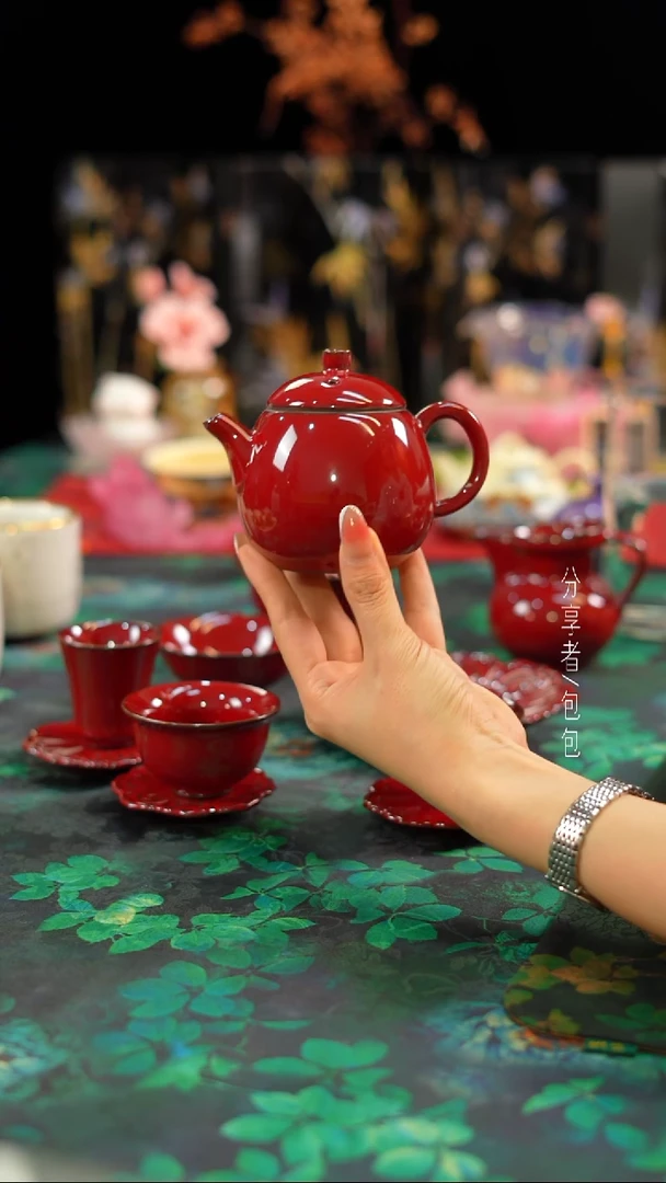 故宫红·······壶