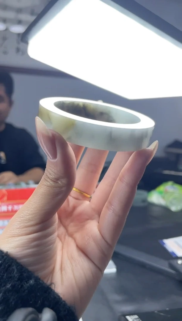 【闪购商品】定制翡翠手镯未镶嵌手镯DDC/发一件