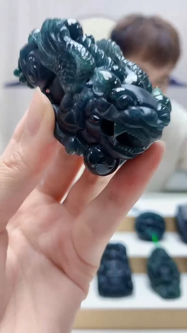 未镶嵌定制翡翠4868zm-毛货挂件181