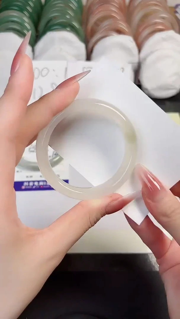 石英质玉手镯未镶嵌18-52.1