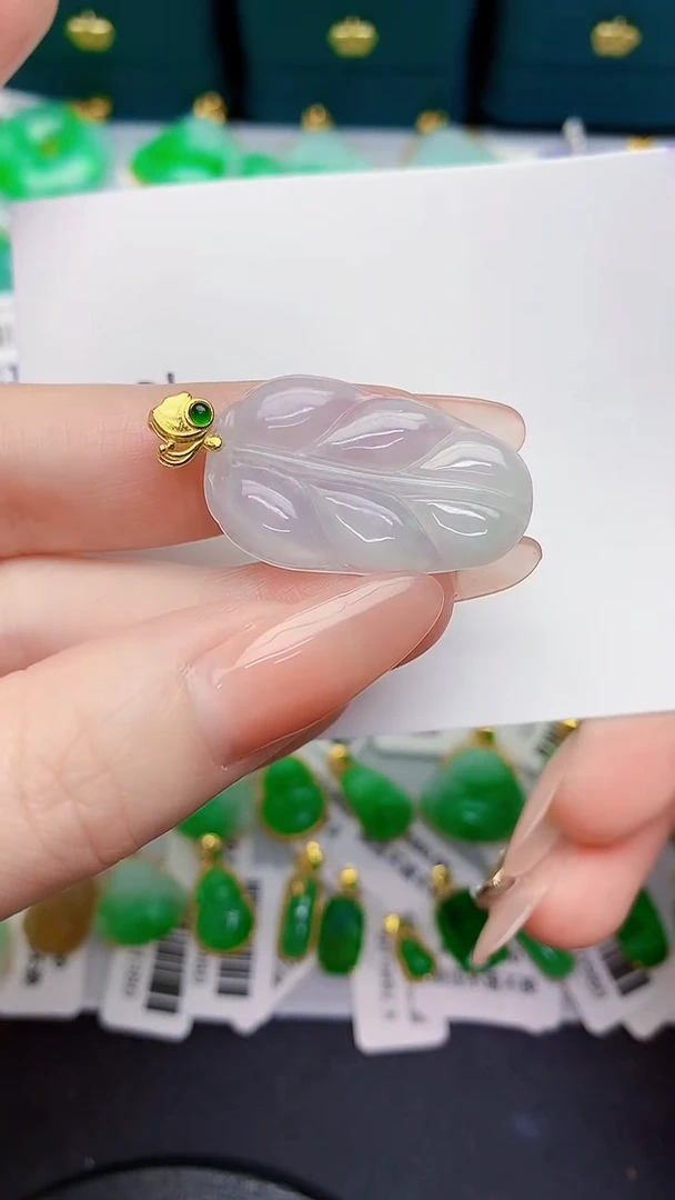 颈饰未镶嵌翡翠缅甸天然翡翠A货