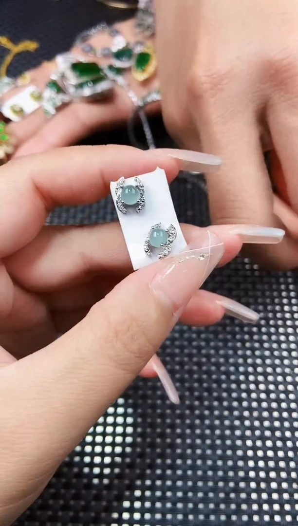 【闪购商品】翡翠耳饰未镶嵌11111111