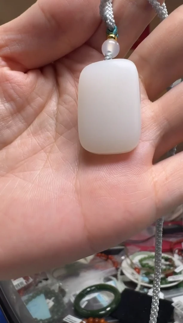 吊坠(不含链)未镶嵌和田玉俄料白玉无事牌