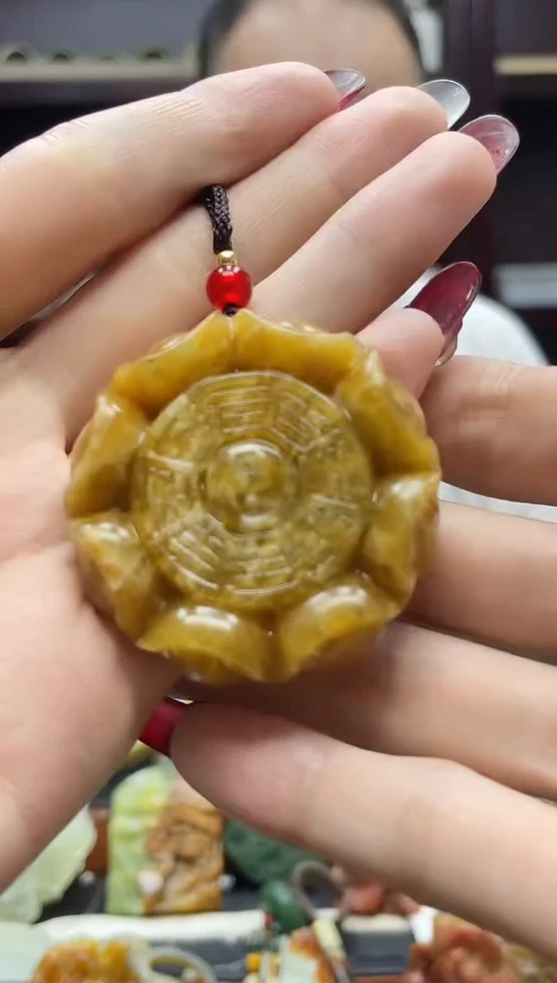 未镶嵌岫玉吊坠·