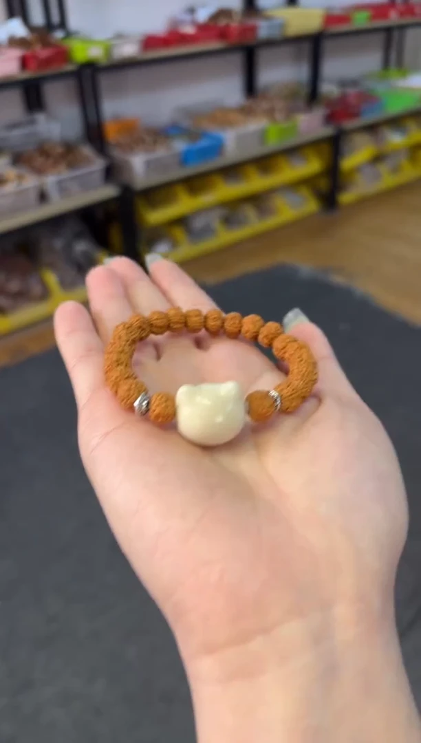 【闪购商品】菩提根/象牙果吊坠    金刚猫头