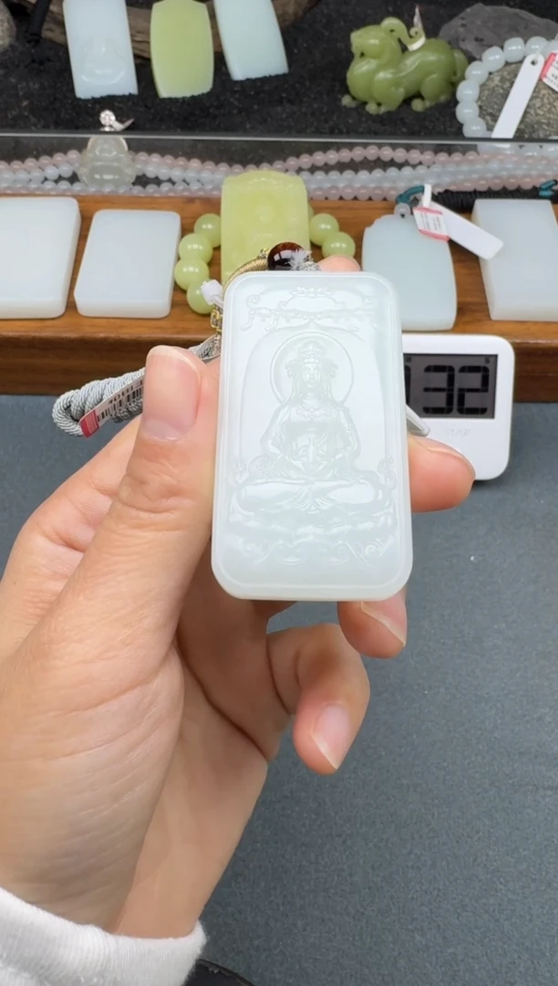 颈饰未镶嵌和田玉2