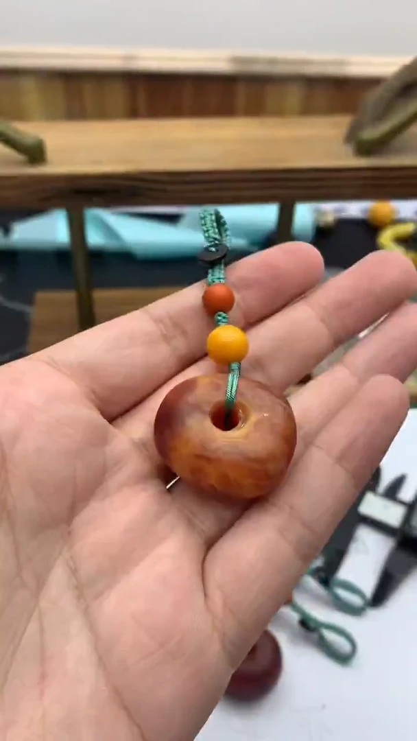 d10老料藏扣吊坠