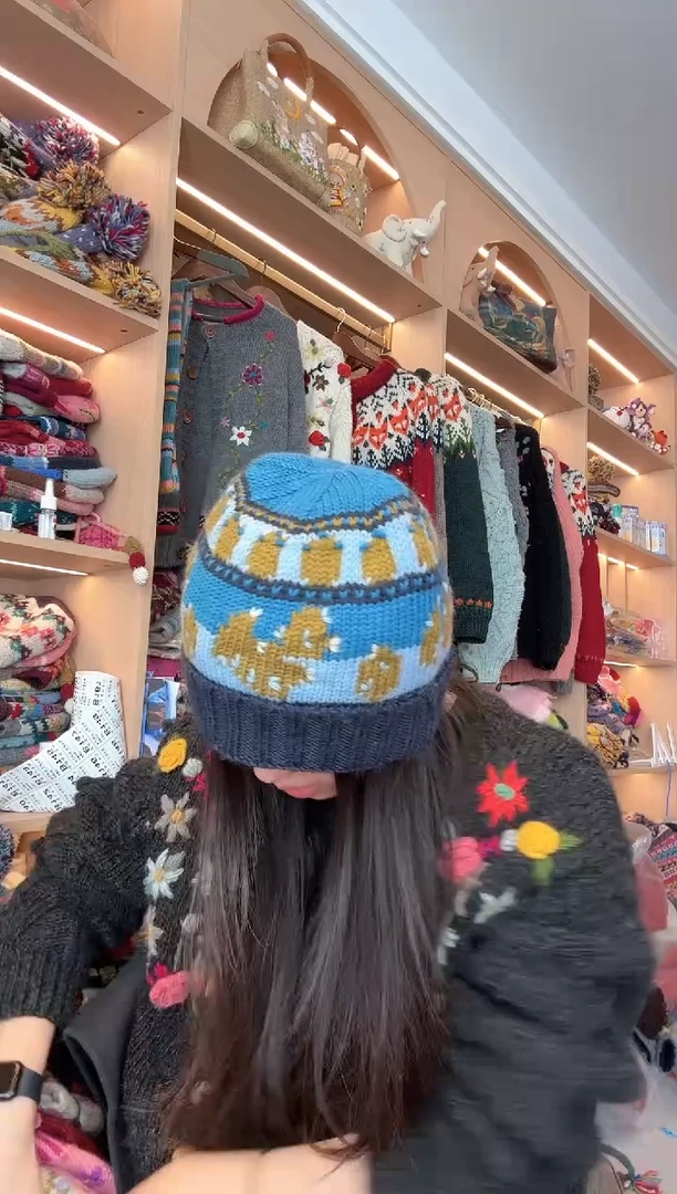 羊毛蓝色翻边仙人掌帽