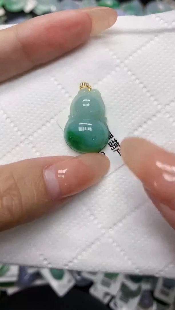 颈饰18K金镶嵌翡翠11111111111