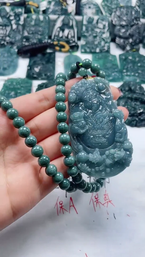 【闪购商品】翡翠颈饰未镶嵌