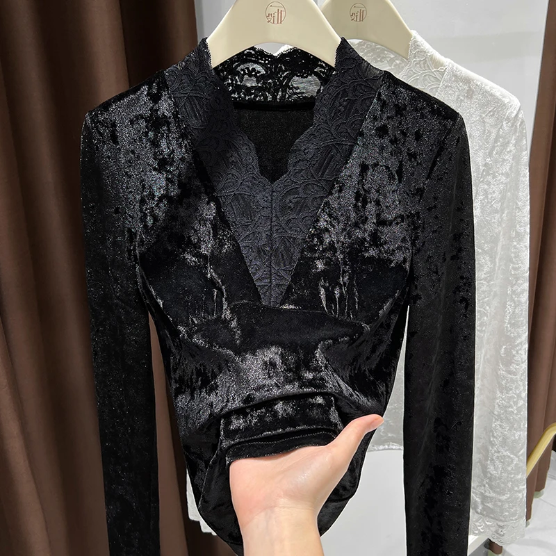 法式蕾丝花边V领丝绒打底衫春秋爆款低领显瘦设计感气质内搭上衣