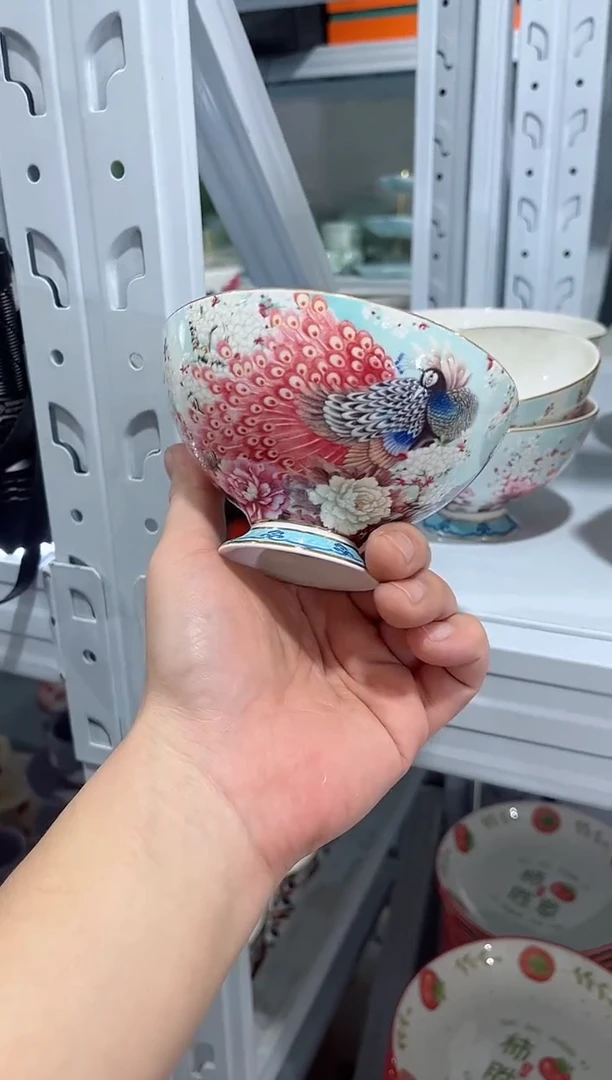 瓷片日用陶瓷（简装）孔雀碗一个