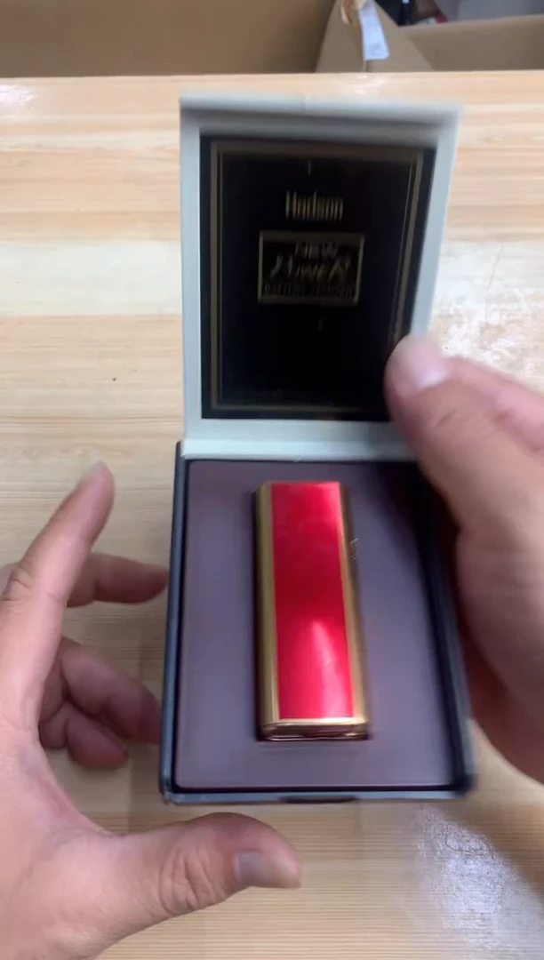 默认微瑕，no退no换，介意勿拍