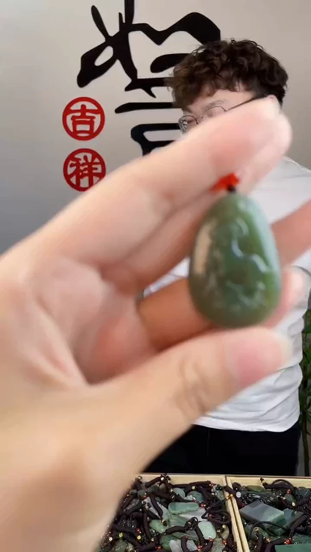 和田玉未镶嵌挂件拍一发一，多样性发货