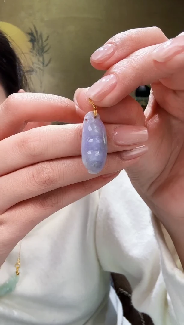 颈饰未镶嵌翡翠吊坠