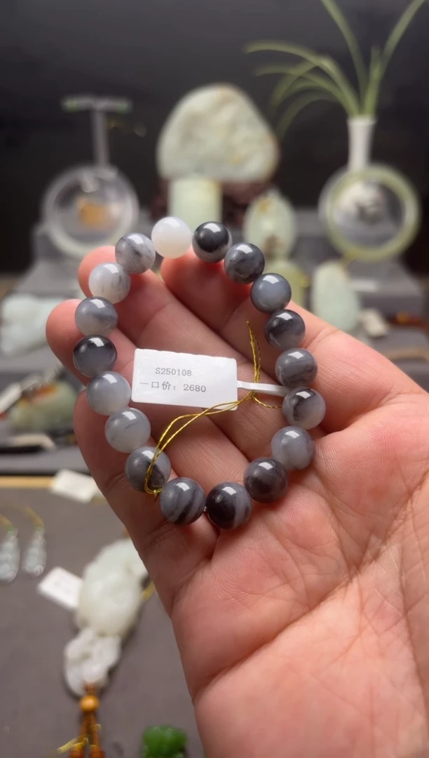 未镶嵌手串和田玉卡10手串