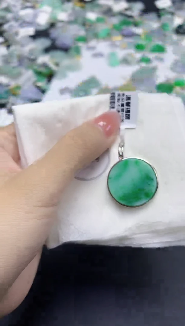 颈饰未镶嵌翡翠天然缅甸翡翠A货多样性发一件