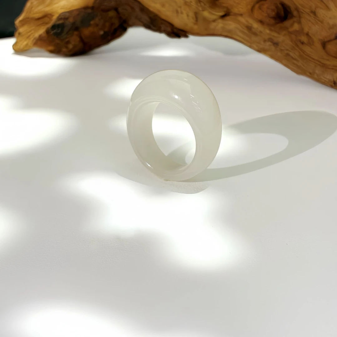 和田玉 白玉月牙戒指 3088 多样性发一件（需比正常戒指拍大一码）