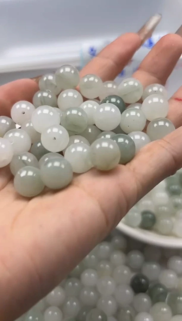 玛瑙/玉髓颈饰未镶嵌w389天山翠10mm*30颗