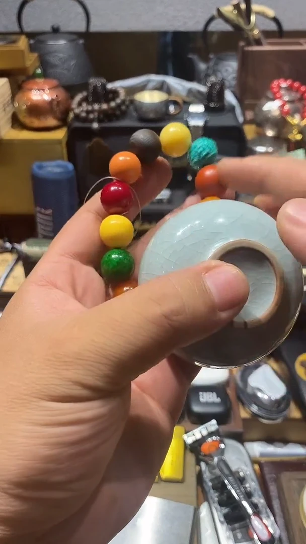 瓷片闪购商品 如图所示