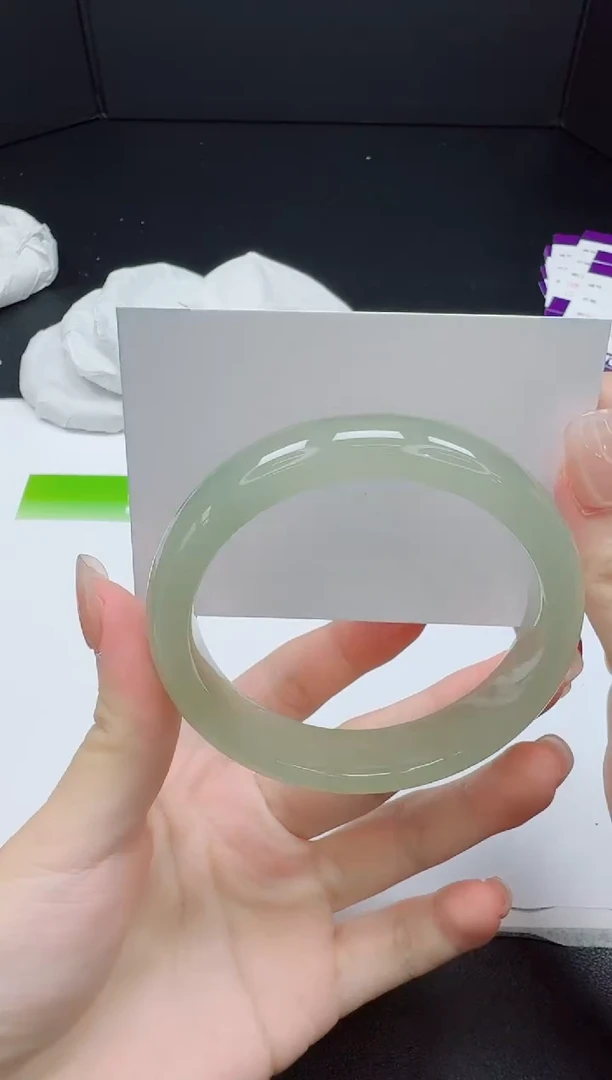 石英质玉手镯未镶嵌0189-5657