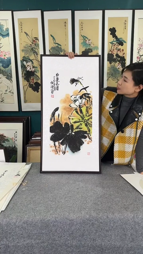 国画荷花实木装裱45*90