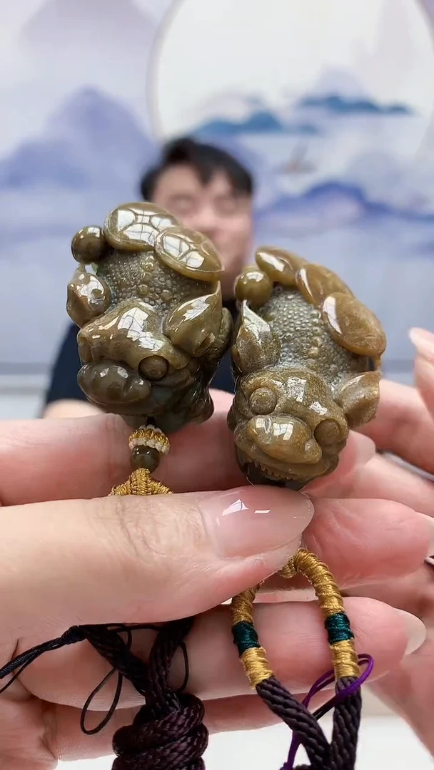 未镶嵌定制翡翠5060MM-毛货两件挂件79
