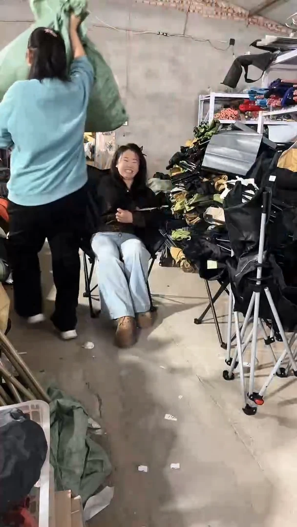 铁高背月亮椅 颜色随机