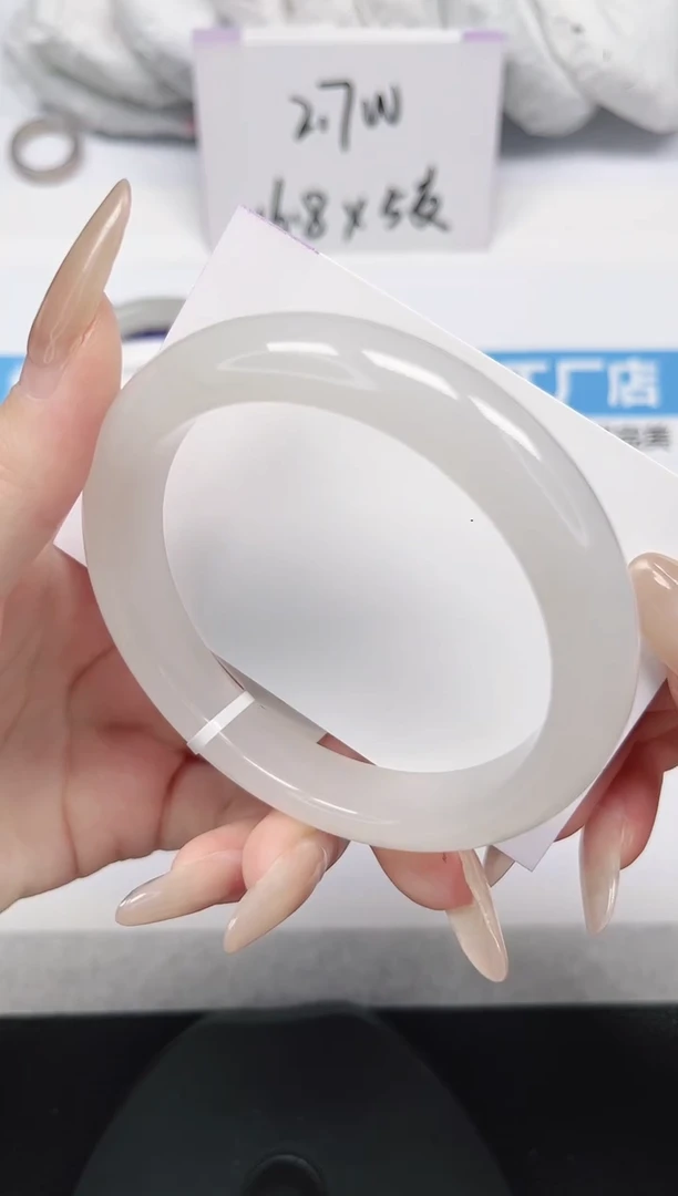 未镶嵌手镯石英岩玉144-60/61圈