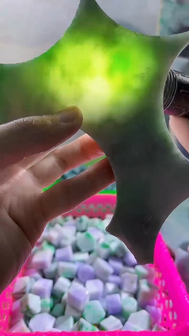 翡翠裸石缅甸翡翠A货文6731