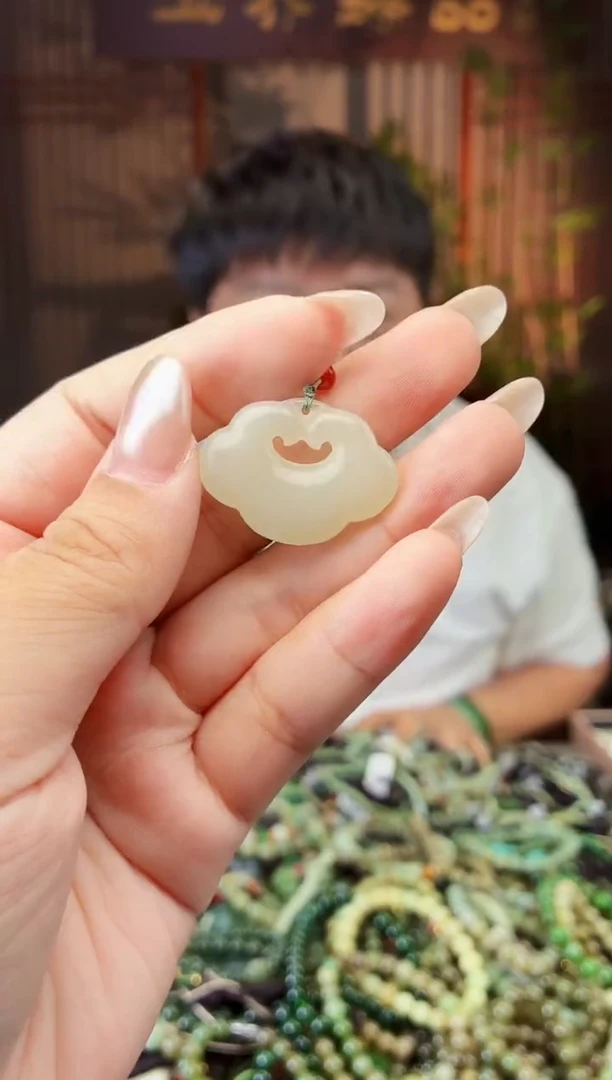 颈饰未镶嵌和田玉多样性发货拍一发一