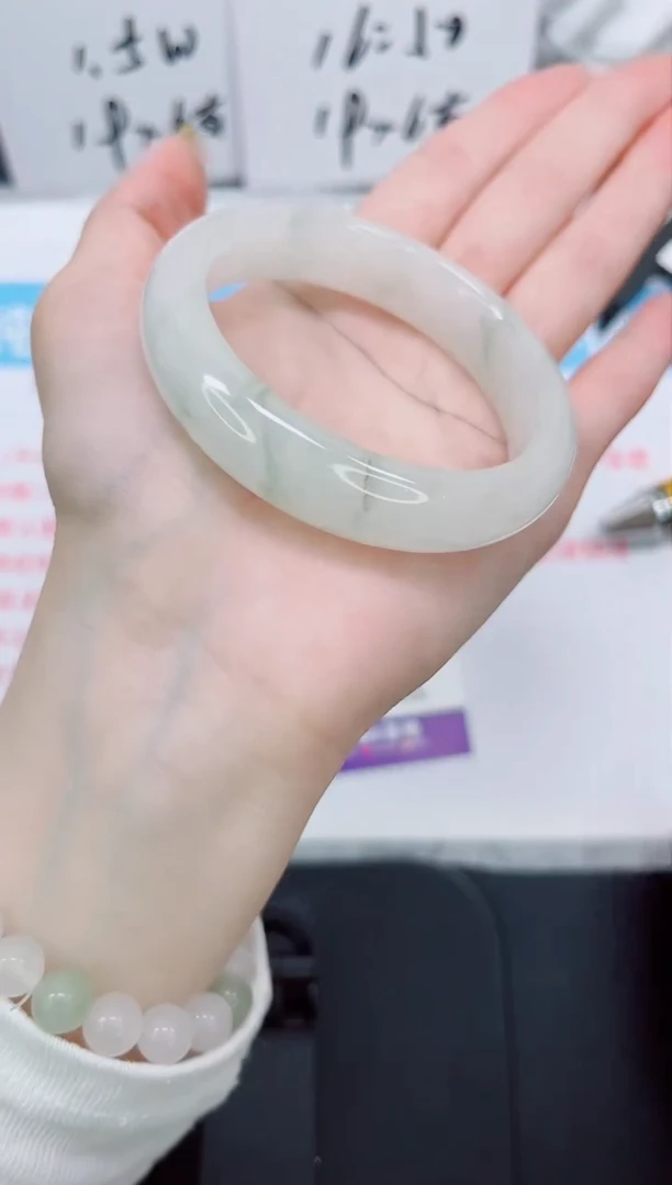 石英质玉手镯未镶嵌146