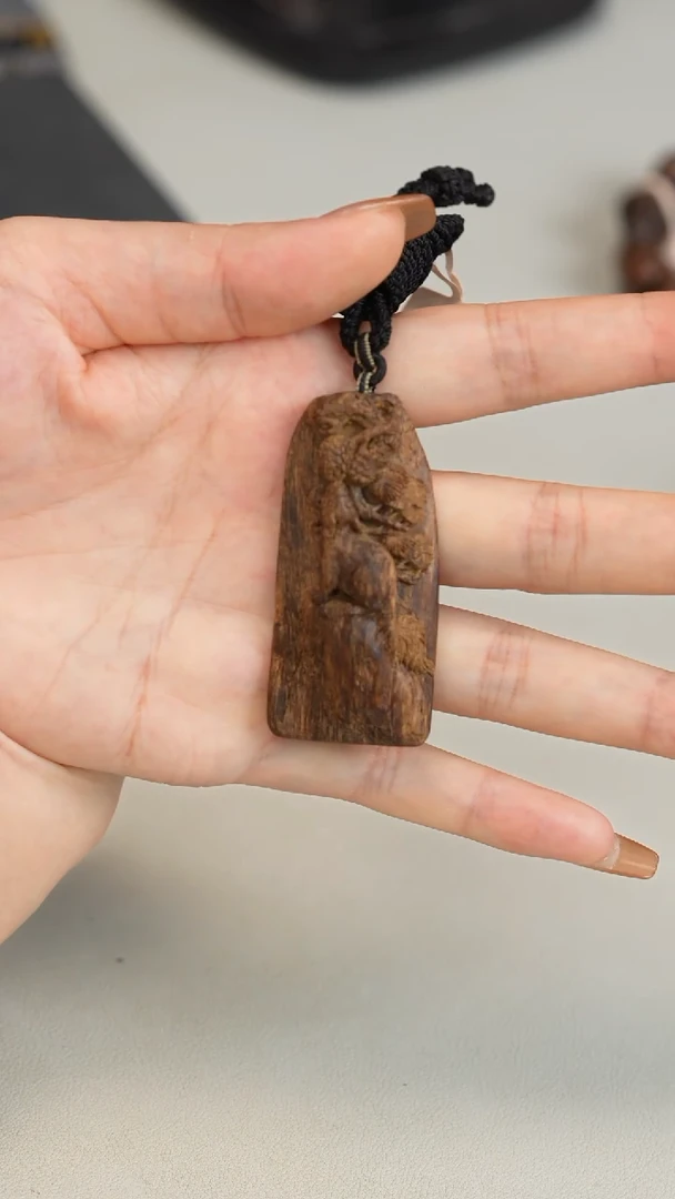 沉香沉香碎屑越南芽庄沉水松鼠 13.2g