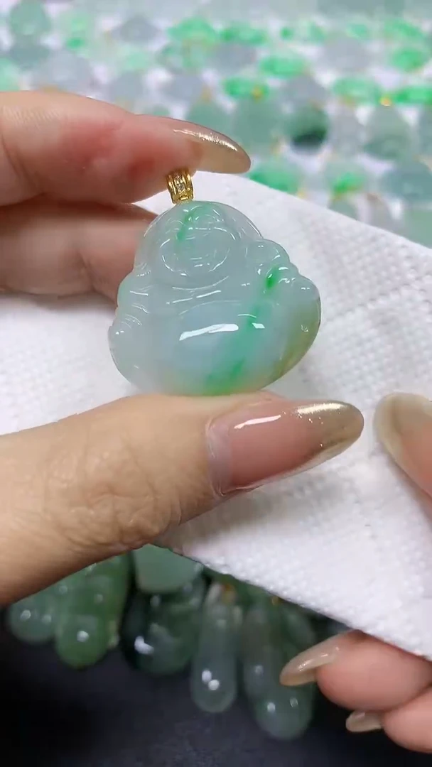 颈饰未镶嵌翡翠A货