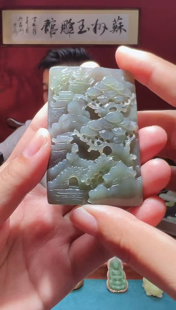 和田玉（糖玉）未镶嵌颈饰1